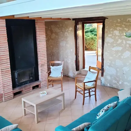 Domaine Jardin D'en Naoua 3* Maubec (Tarn-et-Garonne)