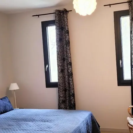 Domaine Jardin D'en Naoua 3* Maubec (Tarn-et-Garonne)