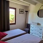 Domaine Jardin D'en Naoua فندق مبيت وإفطار Maubec (Tarn-et-Garonne)