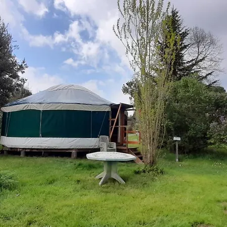 Domaine Jardin D'en Naoua فندق مبيت وإفطار Maubec (Tarn-et-Garonne)