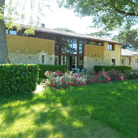 Domaine Jardin D'en Naoua 3* Maubec